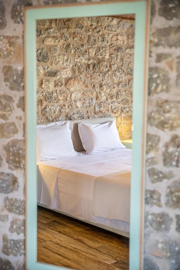 Trapela Areopolis, Boutique Hotel Exterior foto