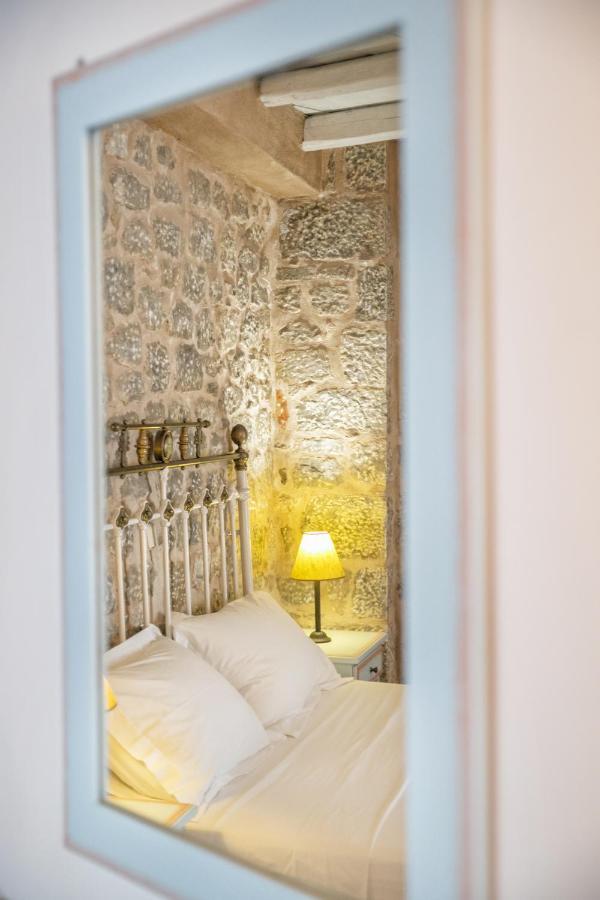 Trapela Areopolis, Boutique Hotel Exterior foto