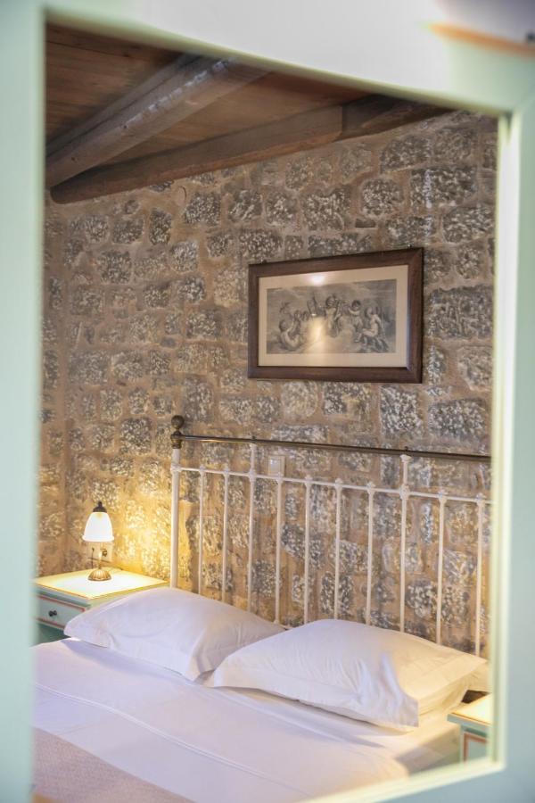 Trapela Areopolis, Boutique Hotel Exterior foto