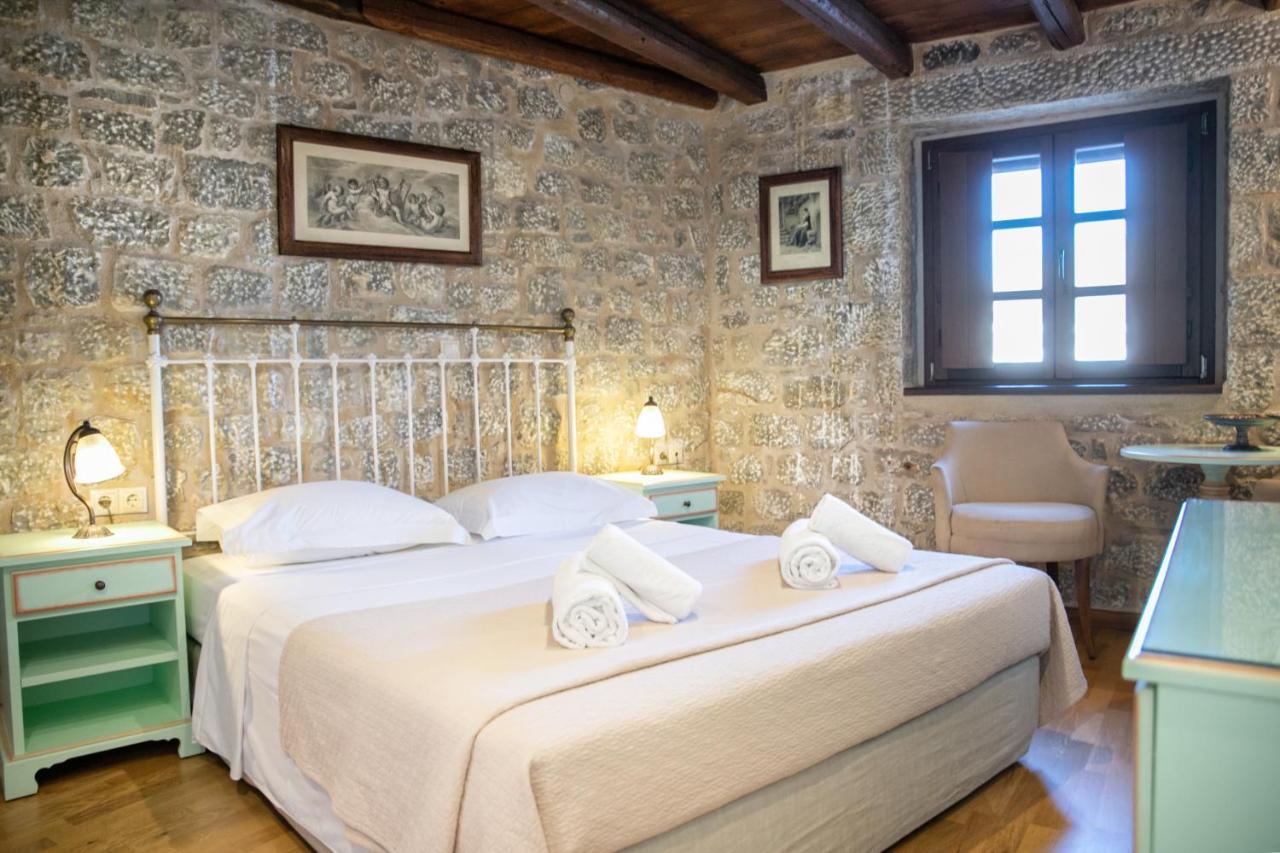 Trapela Areopolis, Boutique Hotel Exterior foto